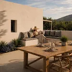 Villa Mitos Ultimate Escape Galanado