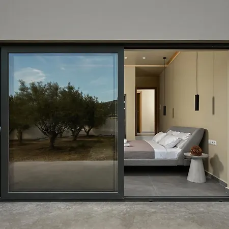 Mitos Ultimate Escape ヴィラ Galanado