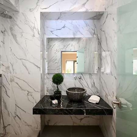 Mitos Ultimate Escape ヴィラ