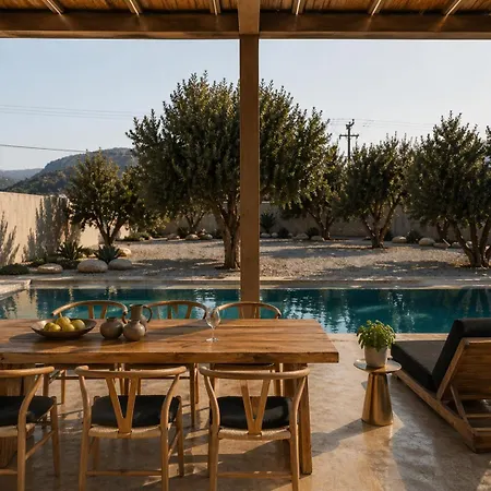 Villa Mitos Ultimate Escape