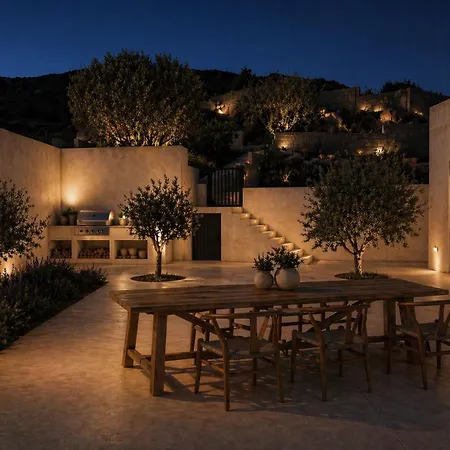 Villa Mitos Ultimate Escape
