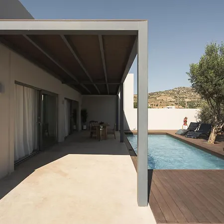 Villa Mitos Ultimate Escape