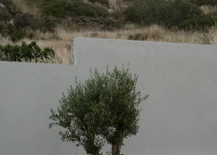 Mitos Ultimate Escape Villa Galanado